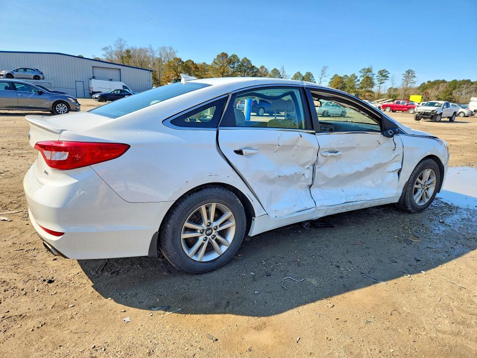 2015 Hyundai Sonata მანქანა იყიდება აუქციონზე, vin: 5NPE24AA6FH139530, აუქციონის ნომერი: 45919616