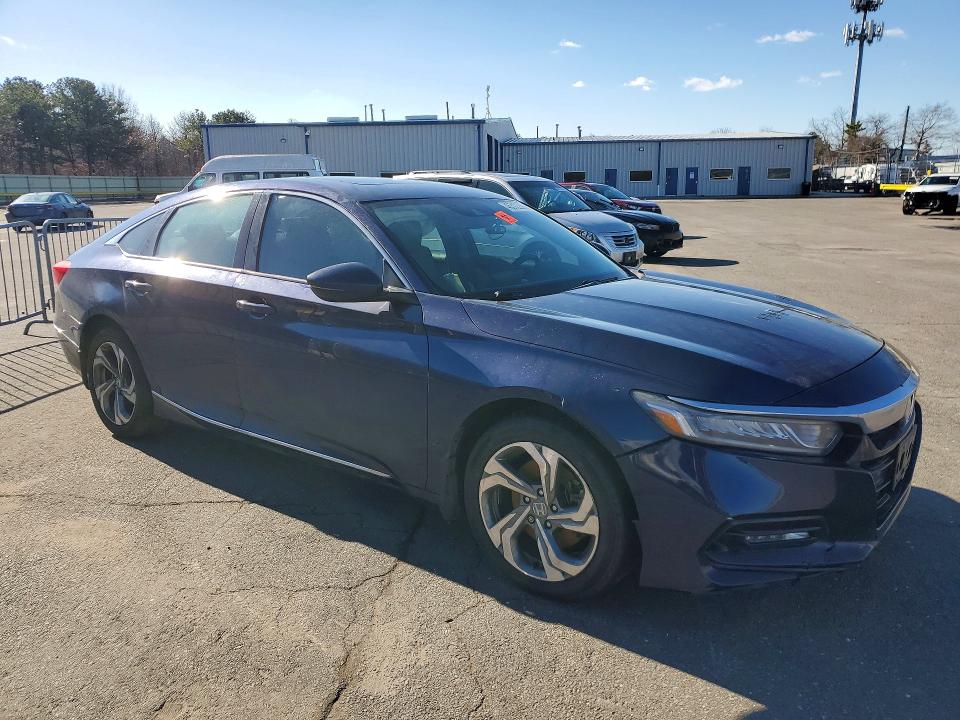 Продажа на аукционе авто 2018 Honda Accord, vin: 1HGCV2F62JA027526, номер лота: 46312206