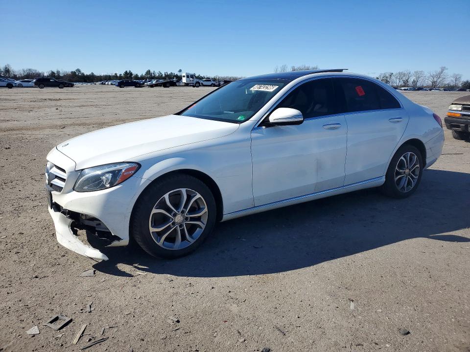 46743296 :رقم المزاد ، 55SWF4KB8FU058235 vin ، 2015 Mercedes-benz C مزاد بيع