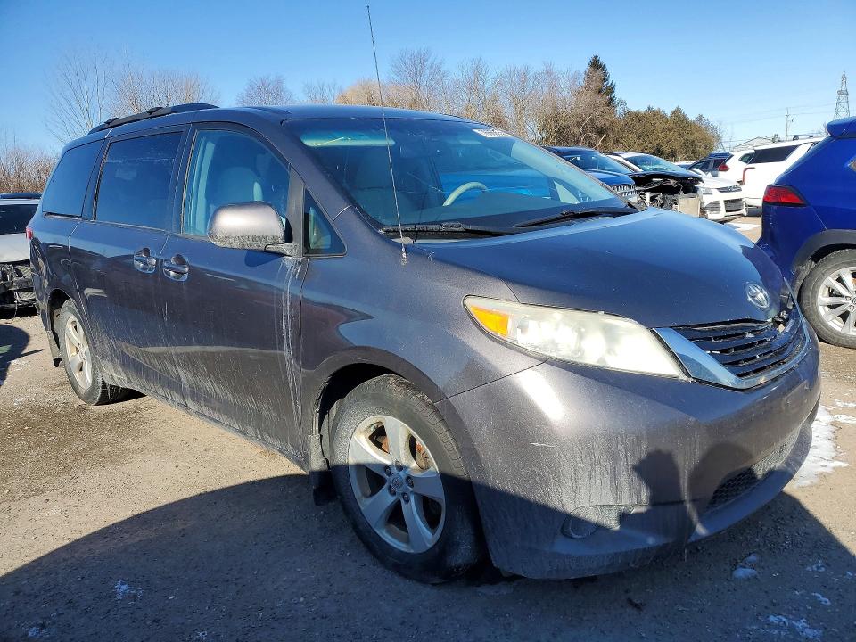2012 Toyota Sienna მანქანა იყიდება აუქციონზე, vin: 5TDKK3DC7CS242827, აუქციონის ნომერი: 76669555