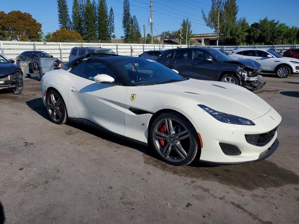 Продажа на аукционе авто 2019 Ferrari Portofino, vin: ZFF89FPA3K0242361, номер лота: 79122295