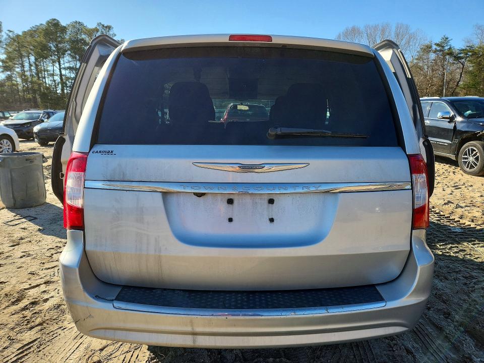 46099456 :رقم المزاد ، 2A4RR5DG5BR630620 vin ، 2011 Chrysler Town & Country مزاد بيع