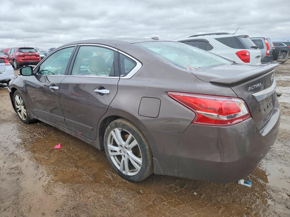 2013 Nissan Altima მანქანა იყიდება აუქციონზე, vin: 1N4BL3AP6DC913093, აუქციონის ნომერი: 41985086