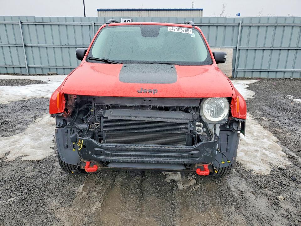 47105766 :رقم المزاد ، ZACCJBCT3FPB85126 vin ، 2015 Jeep Renegade مزاد بيع