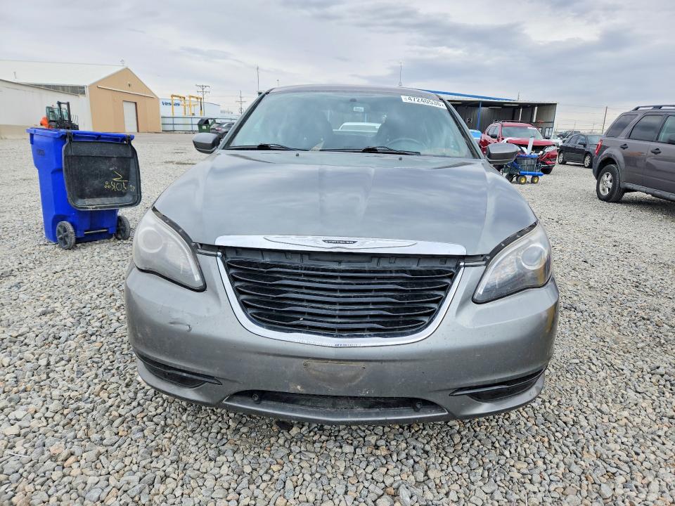 2013 Chrysler 200 მანქანა იყიდება აუქციონზე, vin: 1C3CCBBG1DN718230, აუქციონის ნომერი: 47240536