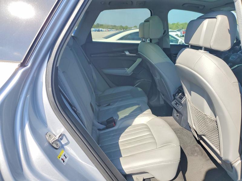 47113906 :رقم المزاد ، WA1BNAFY1J2184393 vin ، 2018 Audi Q5 مزاد بيع