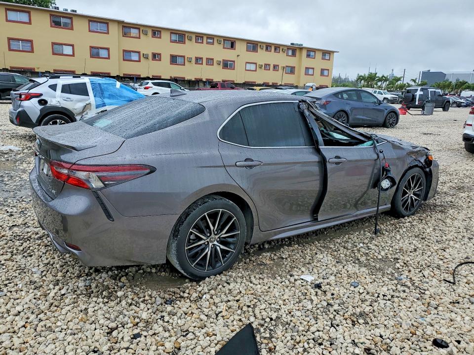 46663746 :رقم المزاد ، 4T1G11AK9RU878917 vin ، 2024 Toyota Camry مزاد بيع