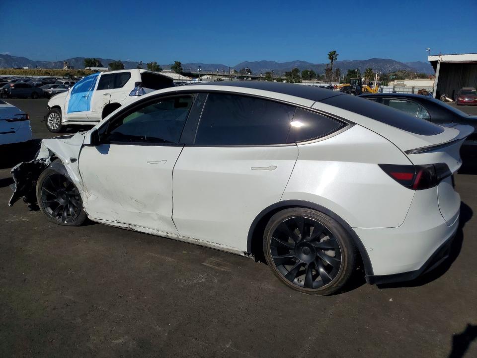 79655725 :رقم المزاد ، 7SAYGDEE5NF386646 vin ، 2022 Tesla Model Y مزاد بيع