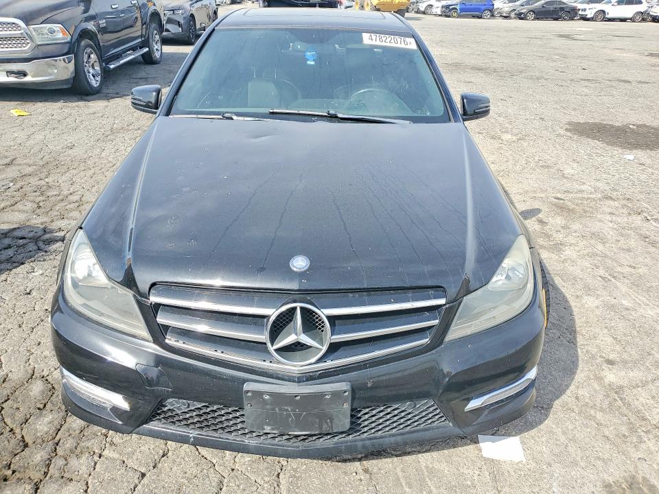 Продаж на аукціоні авто 2014 Mercedes-benz C, vin: WDDGF4HB5EG219437, номер лоту: 47822076
