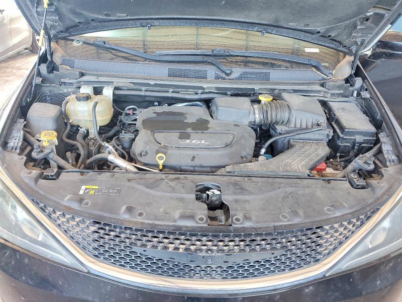 41672006 :رقم المزاد ، 2C4RC1FG9JR278587 vin ، 2018 Chrysler Pacifica مزاد بيع