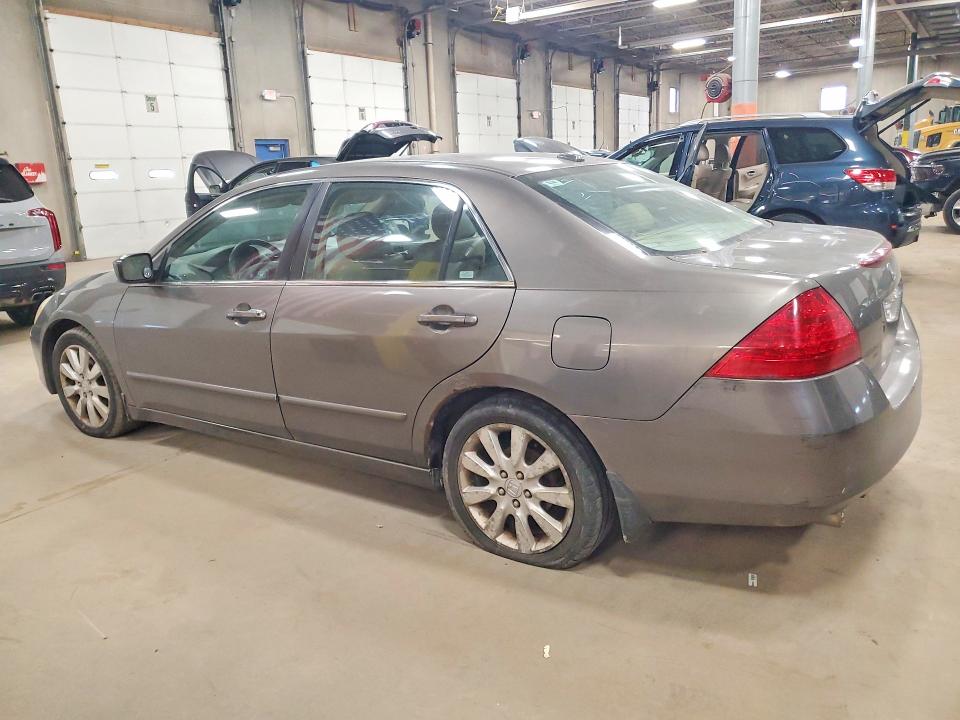 48130806 :رقم المزاد ، 1HGCM66536A000764 vin ، 2006 Hond Accord مزاد بيع