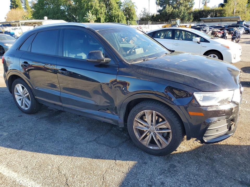 Продажа на аукционе авто 2017 Audi Q3, vin: WA1BCCFS2HR009858, номер лота: 79822135