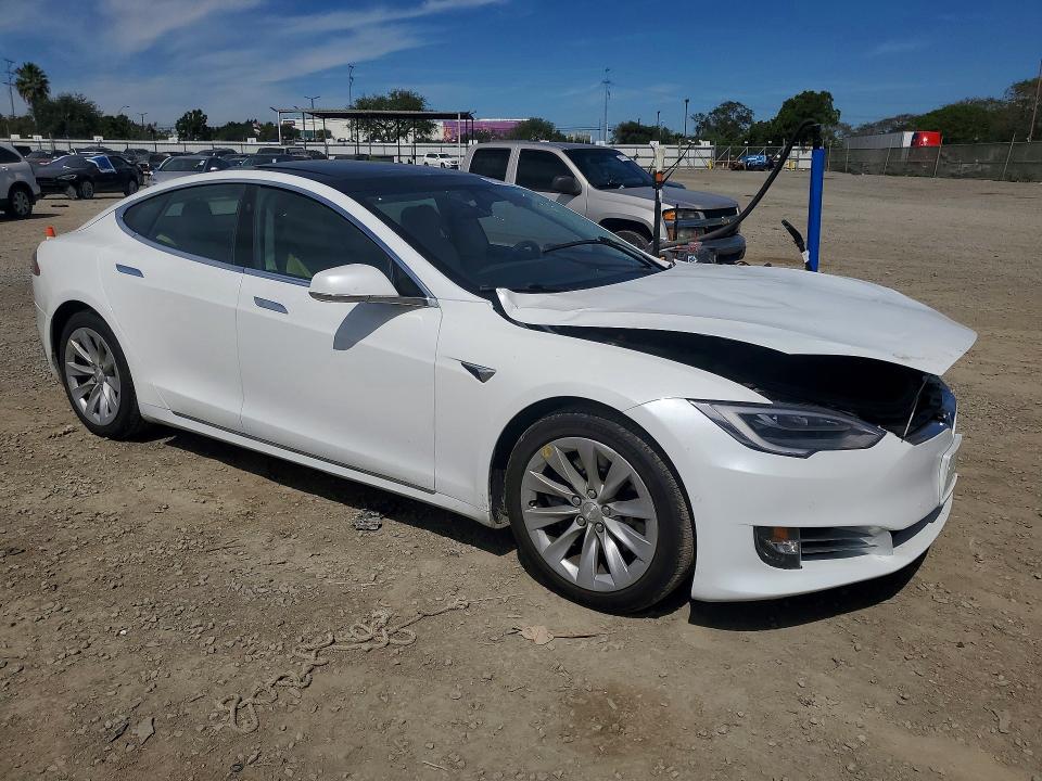 Auction sale of the 2017 Tesla Model S, vin: 5YJSA1E22HF199068, lot number: 45540326