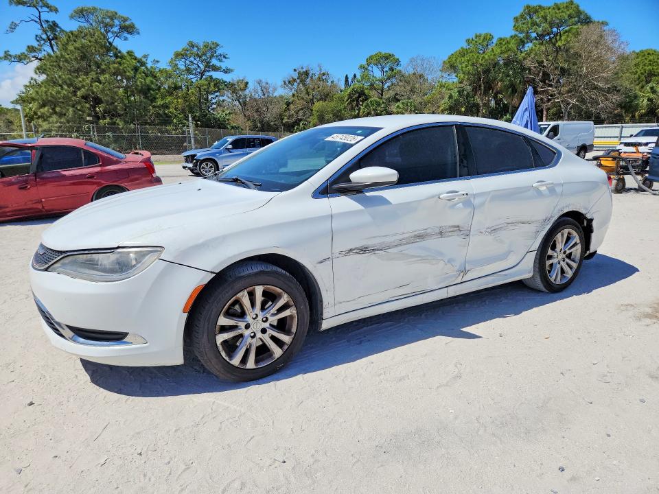 Продажа на аукционе авто 2015 Chrysler 200, vin: 1C3CCCAB4FN616970, номер лота: 45745026