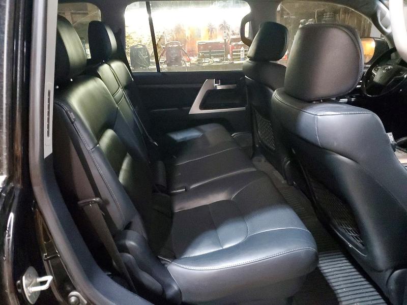 45669696 :رقم المزاد ، JTMCY7AJ0K4077355 vin ، 2019 Toyota Land Cruiser مزاد بيع