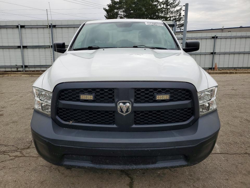 Продажа на аукционе авто 2015 Ram 1500, vin: 1C6RR6FG1FS535251, номер лота: 46877486