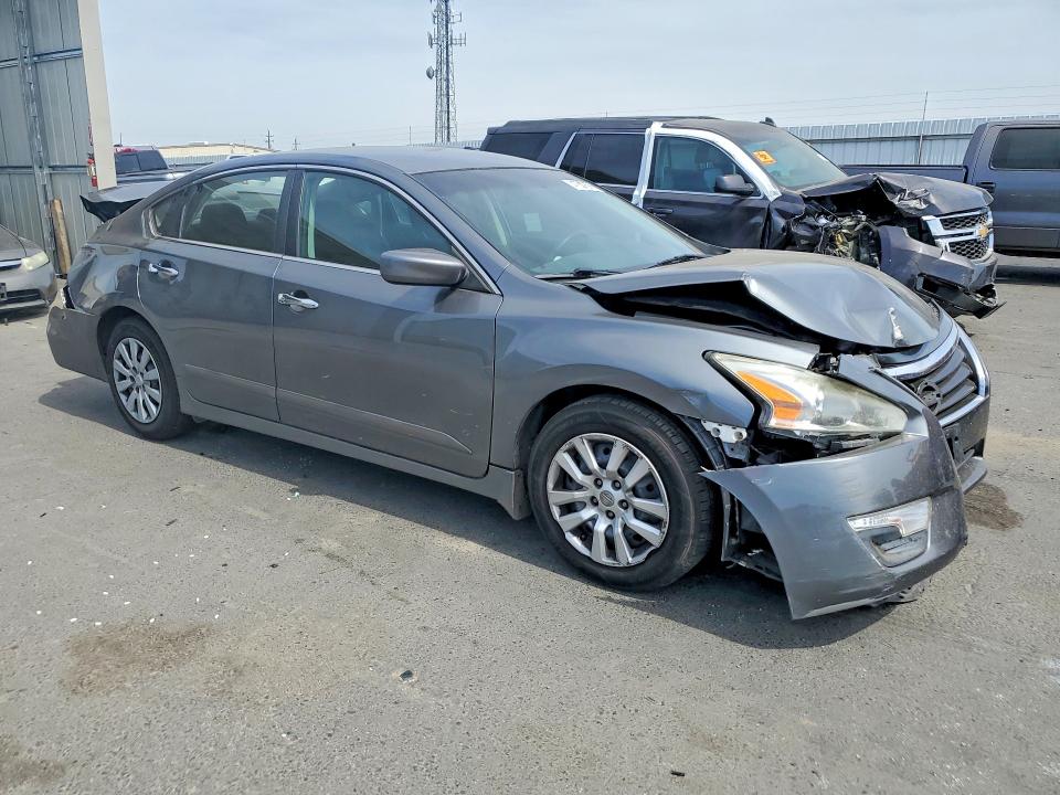 47837636 :رقم المزاد ، 1N4AL3APXFN914797 vin ، 2015 Nissan Altima مزاد بيع