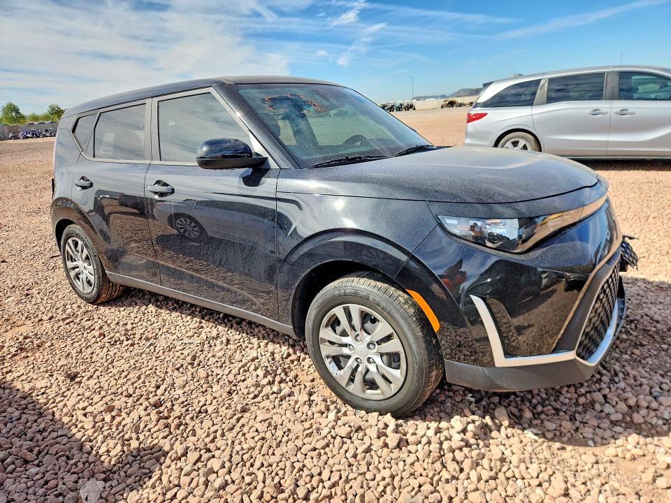79905615 :رقم المزاد ، KNDJ23AU2P7842874 vin ، 2023 Kia Soul مزاد بيع