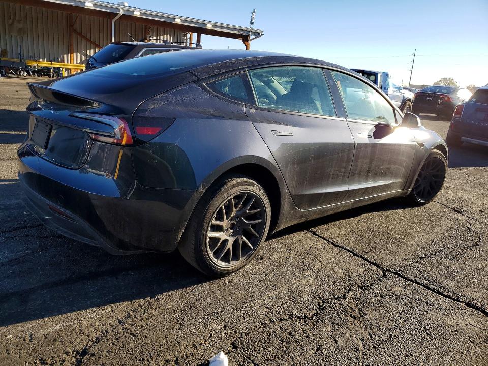 Auction sale of the 2025 Tesla Model 3, vin: 5YJ3E1EA5SF887248, lot number: 46478206