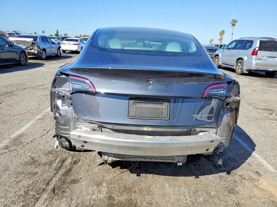 2022 Tesla Model 3 მანქანა იყიდება აუქციონზე, vin: 5YJ3E1EB8NF203693, აუქციონის ნომერი: 45489576