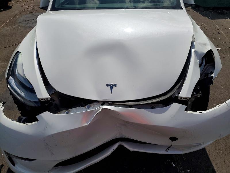 2024 Tesla Model Y მანქანა იყიდება აუქციონზე, vin: 7SAYGDEE2RF161543, აუქციონის ნომერი: 41934116