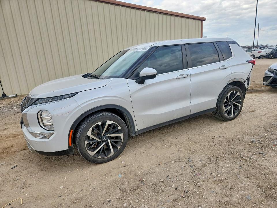 Продаж на аукціоні авто 2023 Mitsubishi Outlander, vin: JA4J3UA86PZ047279, номер лоту: 41656896