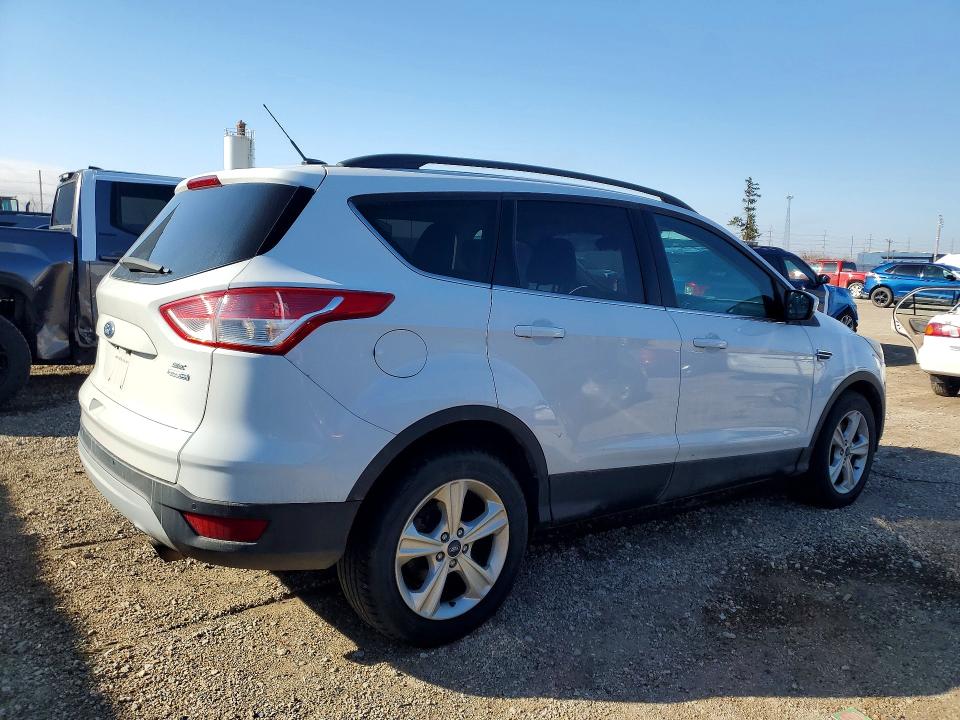 Продажа на аукционе авто 2015 Ford Escape, vin: 1FMCU9GX9FUB09031, номер лота: 45538346