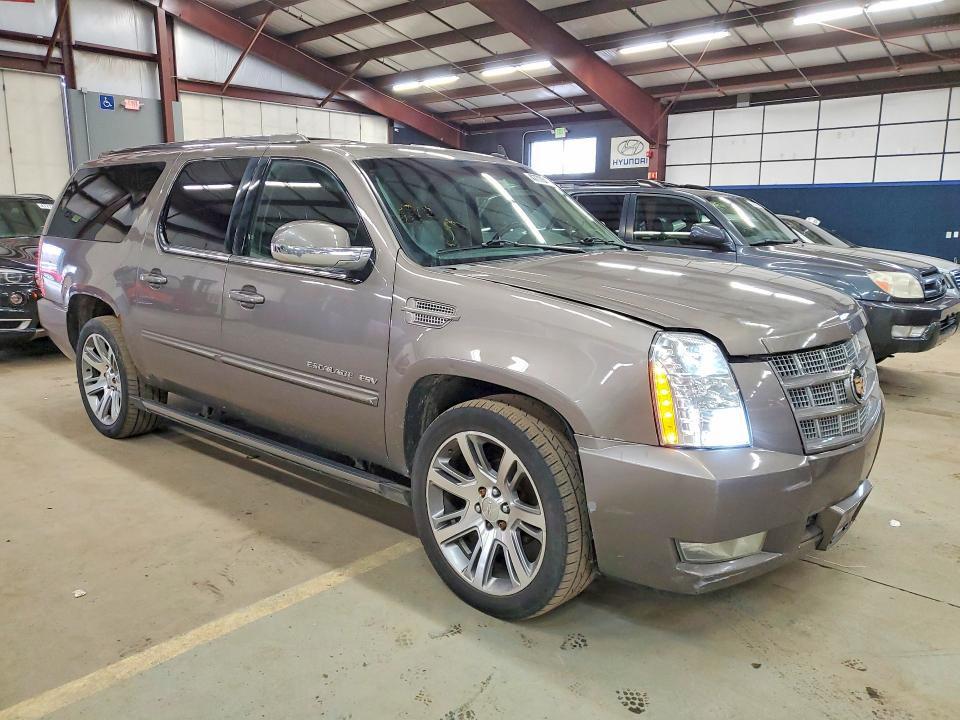 2013 Cadillac Escalade მანქანა იყიდება აუქციონზე, vin: 1GYS4JEF6DR312271, აუქციონის ნომერი: 47773416