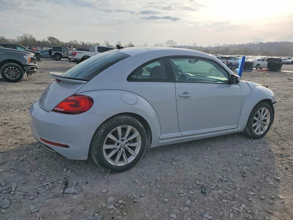 Продажа на аукционе авто 2017 Volkswagen Beetle, vin: 3VWJ17AT2HM610460, номер лота: 47393356