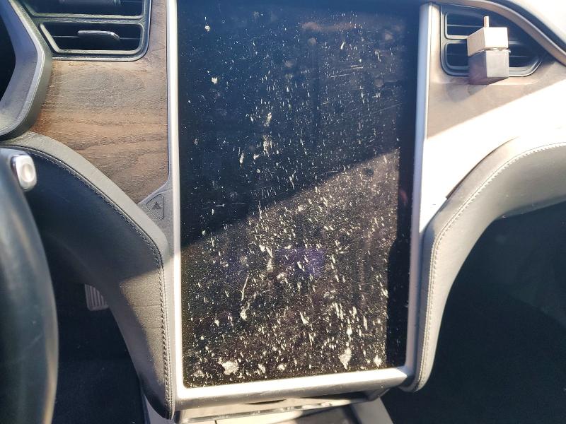 47432266 :رقم المزاد ، 5YJSA1E2XJF292393 vin ، 2018 Tesla Model S مزاد بيع