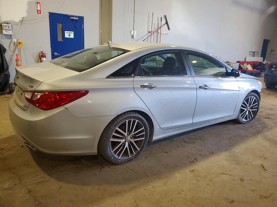 46494836 :رقم المزاد ، 5NPEC4AB5BH187889 vin ، 2011 Hyundai Sonata مزاد بيع