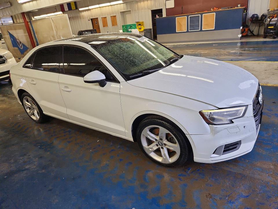Aukcja sprzedaży 2017 Audi A3, vin: WAUB8GFF0H1030611, numer aukcji: 45500696