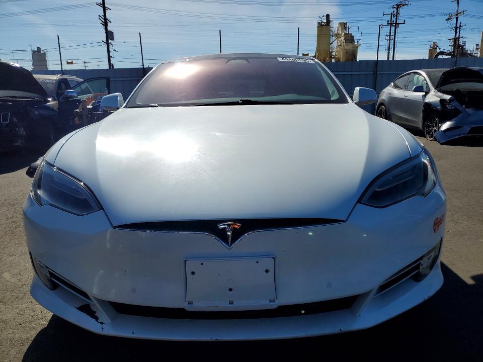 46408196 :رقم المزاد ، 5YJSA1E29GF169371 vin ، 2016 Tesla Model S مزاد بيع
