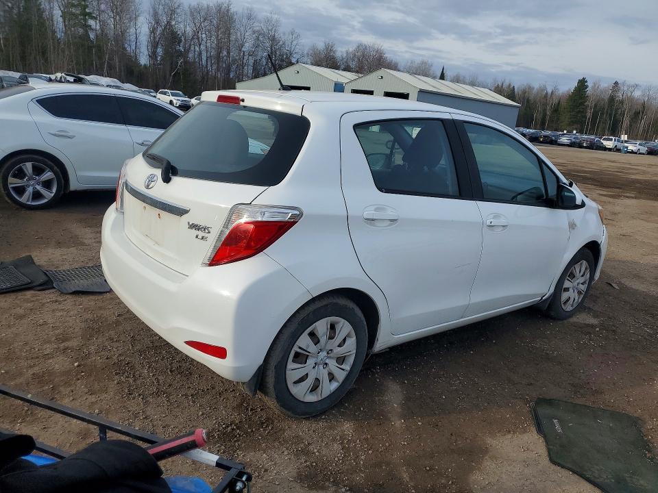 41621366 :رقم المزاد ، VNKKTUD35EA009913 vin ، 2014 Toyota Yaris مزاد بيع