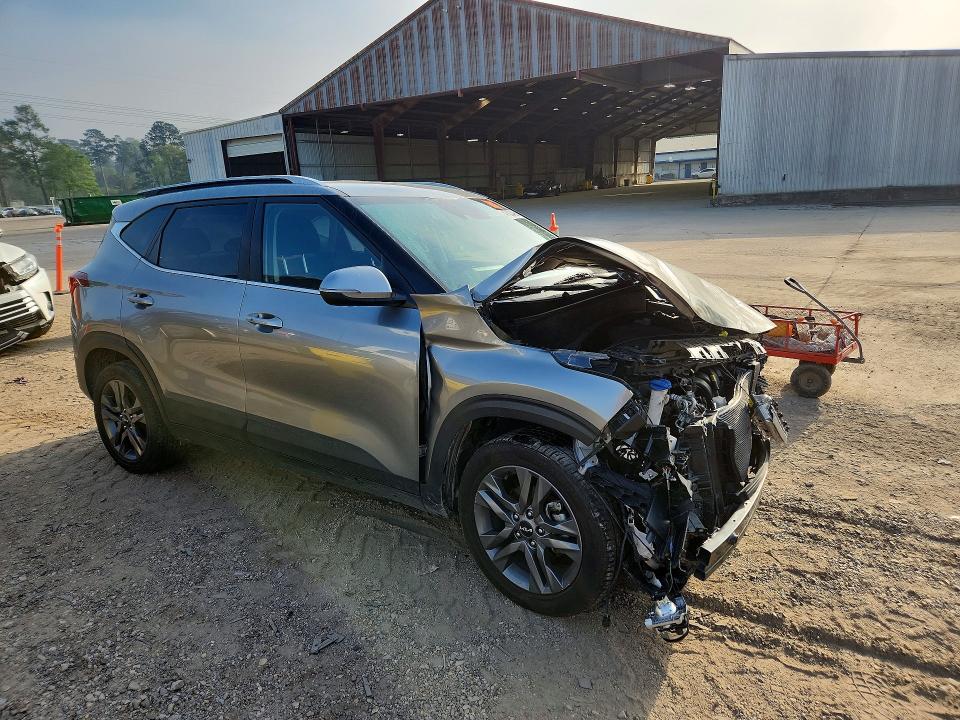 2023 Kia Seltos მანქანა იყიდება აუქციონზე, vin: KNDEU2AA8P7432463, აუქციონის ნომერი: 47303496