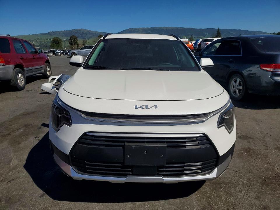 Продаж на аукціоні авто 2025 Kia Niro, vin: KNDCR3LE7S5273681, номер лоту: 41670286