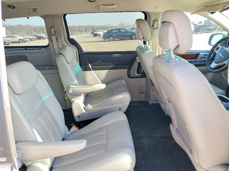 Продаж на аукціоні авто 2010 Chrysler Town & Country, vin: 2A4RR8D11AR399355, номер лоту: 47153286