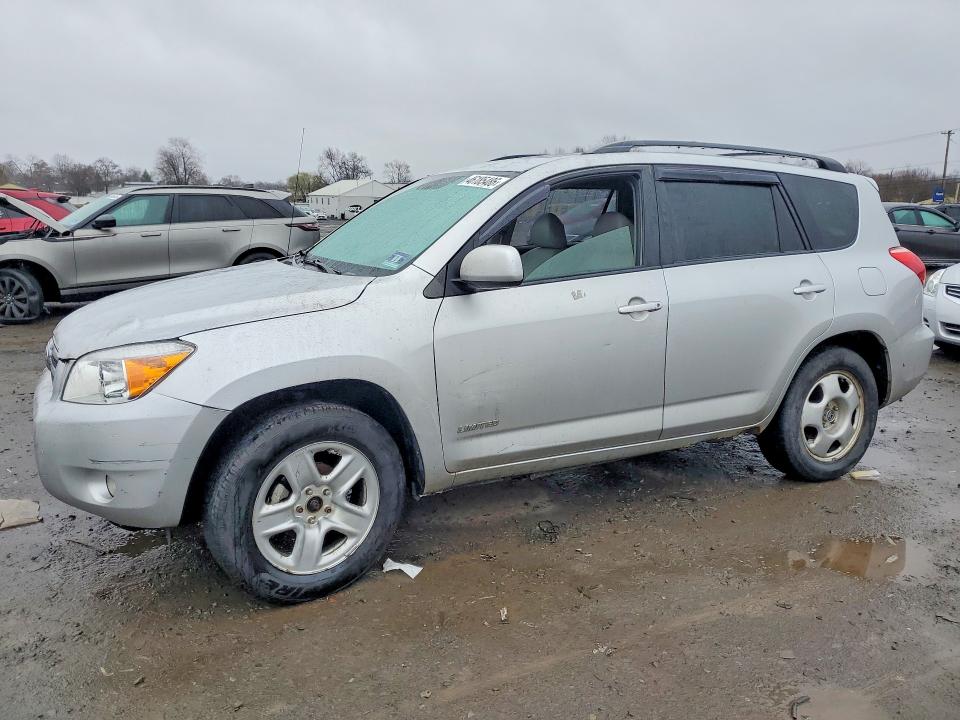 2008 Toyota Rav4 მანქანა იყიდება აუქციონზე, vin: JTMBD31VX85144016, აუქციონის ნომერი: 46185486