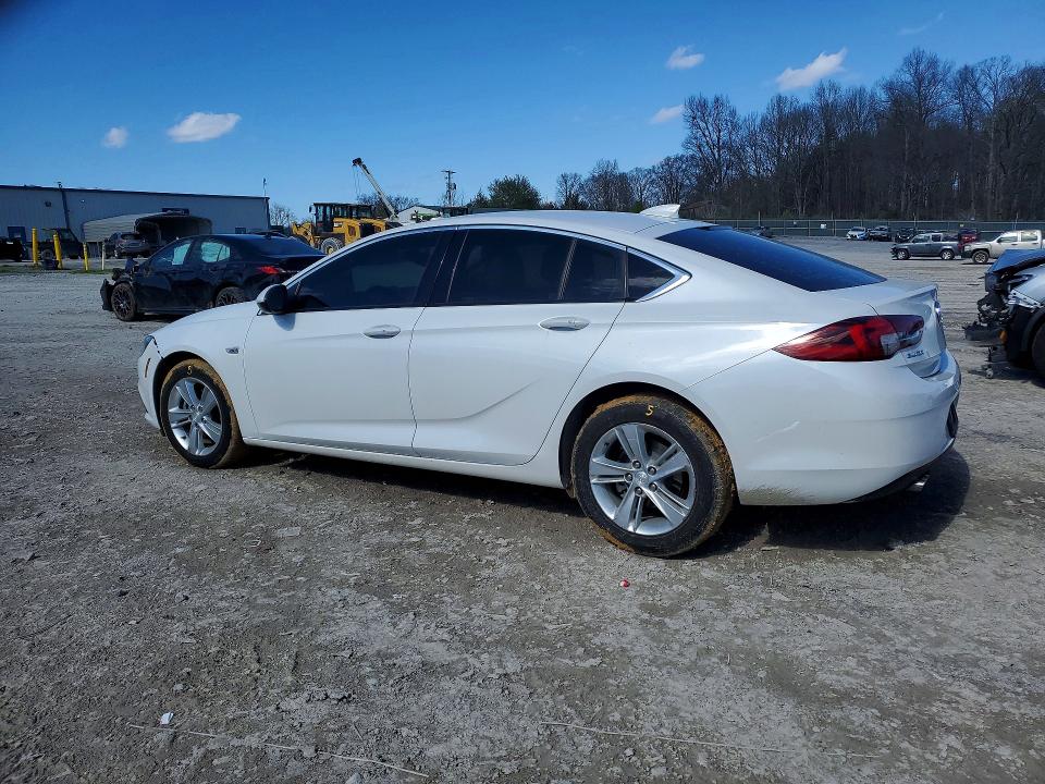 46384746 :رقم المزاد ، W04GL6SX3J1095940 vin ، 2018 Buick Regal مزاد بيع