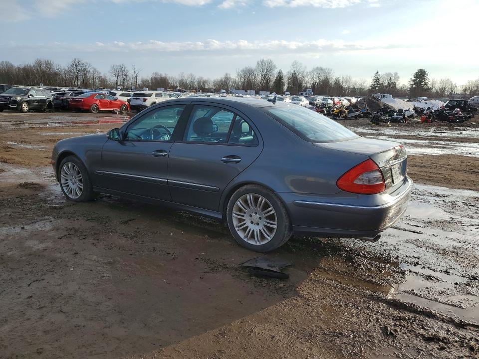 2008 Mercedes-benz E მანქანა იყიდება აუქციონზე, vin: WDBUF87XX8B267954, აუქციონის ნომერი: 41736136
