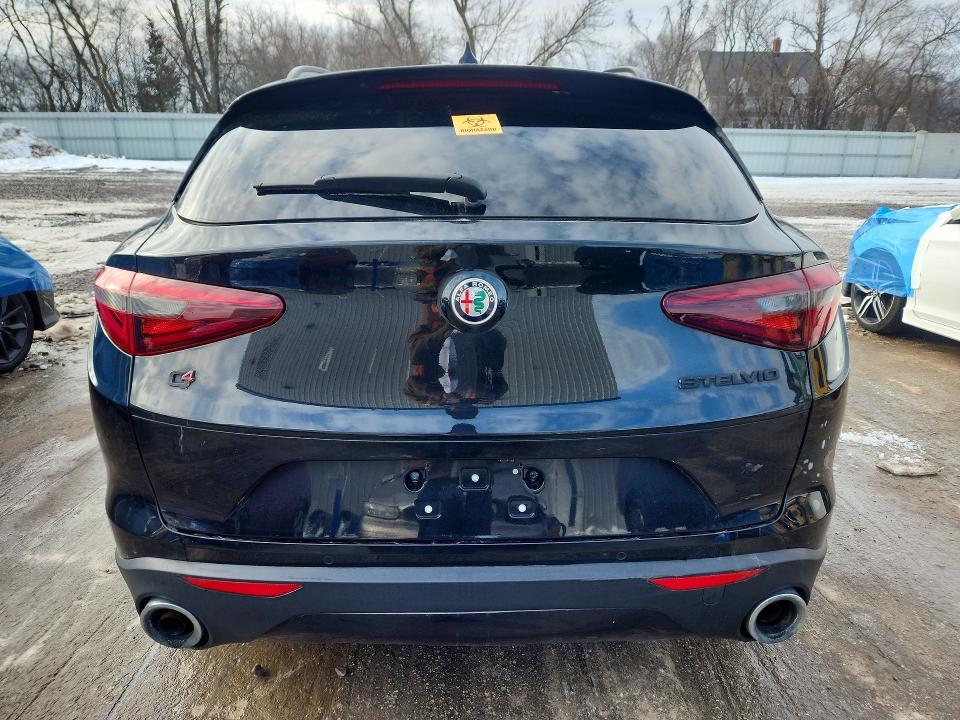 2018 Alfa Romeo Stelvio მანქანა იყიდება აუქციონზე, vin: ZASFAKPN2J7B85172, აუქციონის ნომერი: 91001485