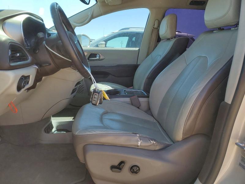 Продажа на аукционе авто 2017 Chrysler Pacifica, vin: 2C4RC1EG3HR832718, номер лота: 45924066