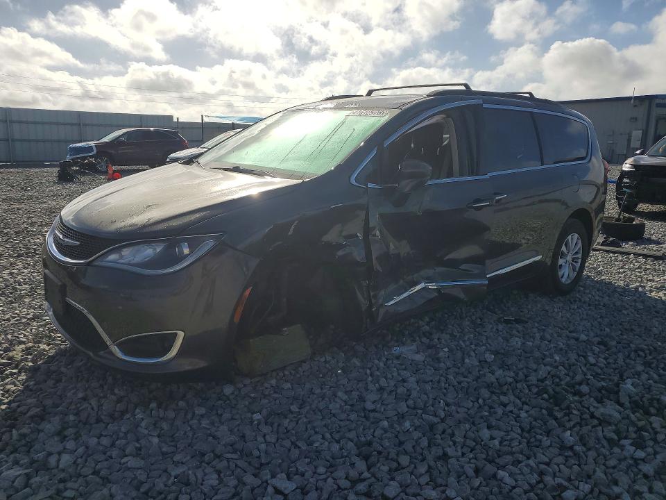 Продаж на аукціоні авто 2017 Chrysler Pacifica, vin: 2C4RC1BG8HR730335, номер лоту: 41612976