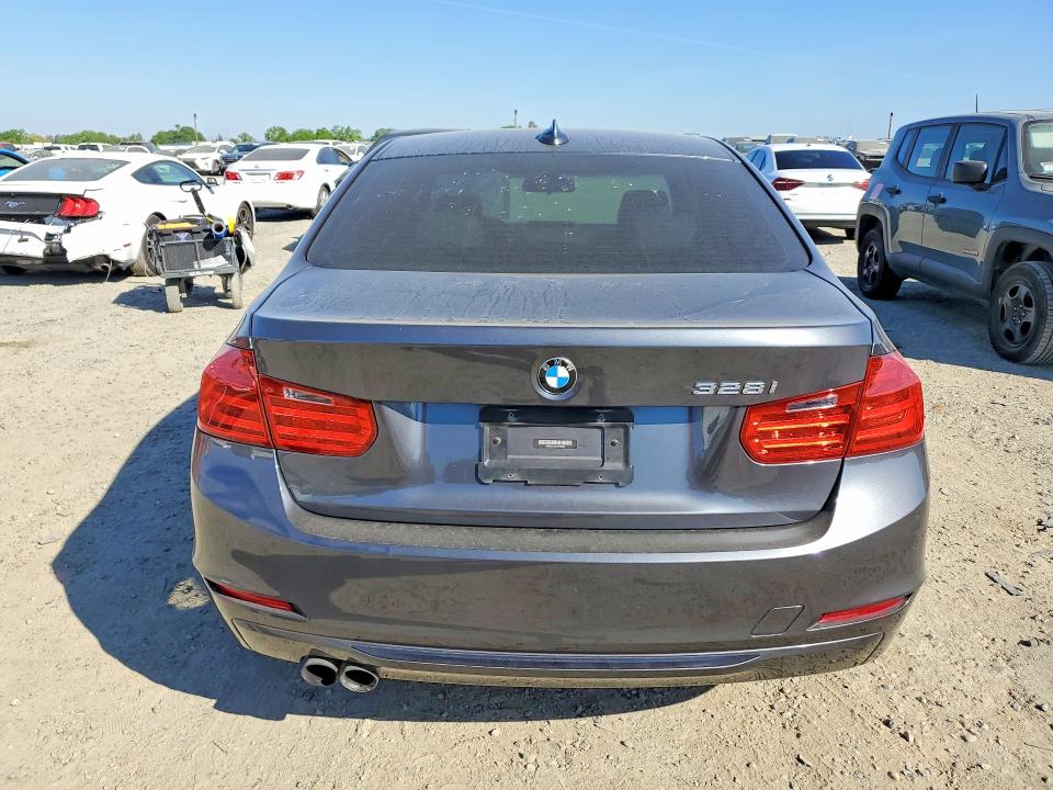 2013 Bmw 328 მანქანა იყიდება აუქციონზე, vin: WBA3C1C51DF435689, აუქციონის ნომერი: 46047586