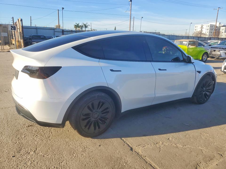 Продажа на аукционе авто 2023 Tesla Model Y, vin: 7SAYGDEE2PA041364, номер лота: 46134236