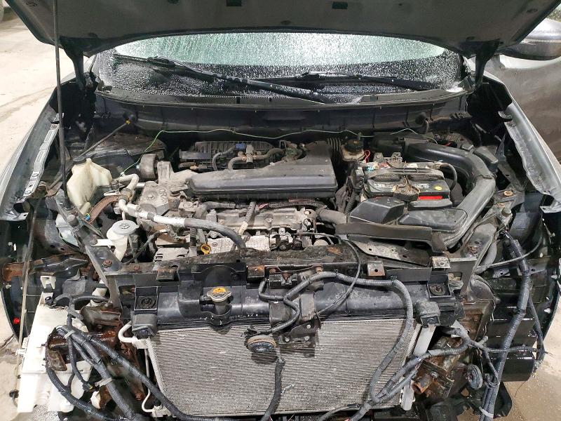45670046 :رقم المزاد ، 5N1AT2MT8FC762944 vin ، 2015 Nissan Rogue مزاد بيع