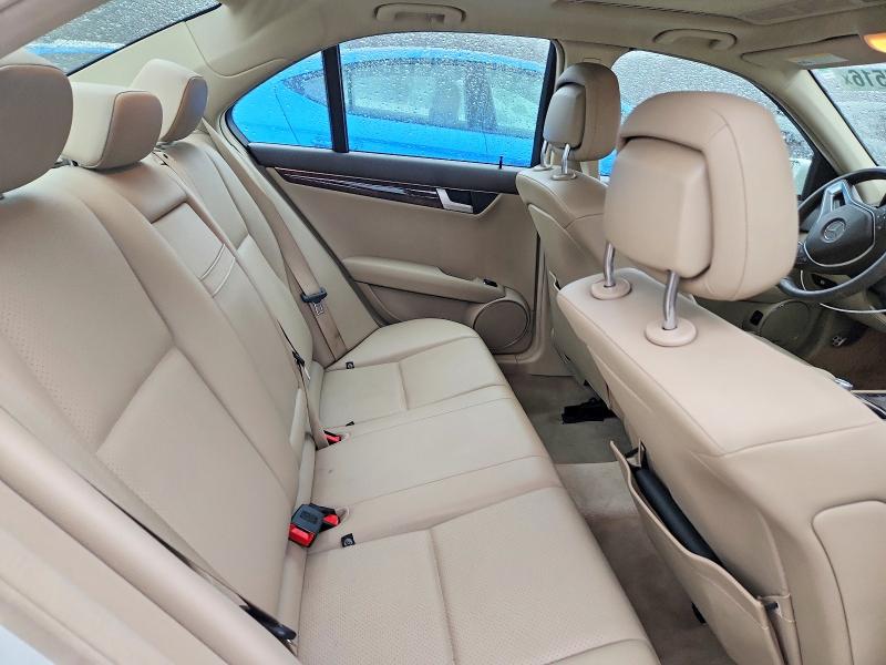 45975516 :رقم المزاد ، WDDGF8ABXEG170690 vin ، 2014 Merz 300-class مزاد بيع