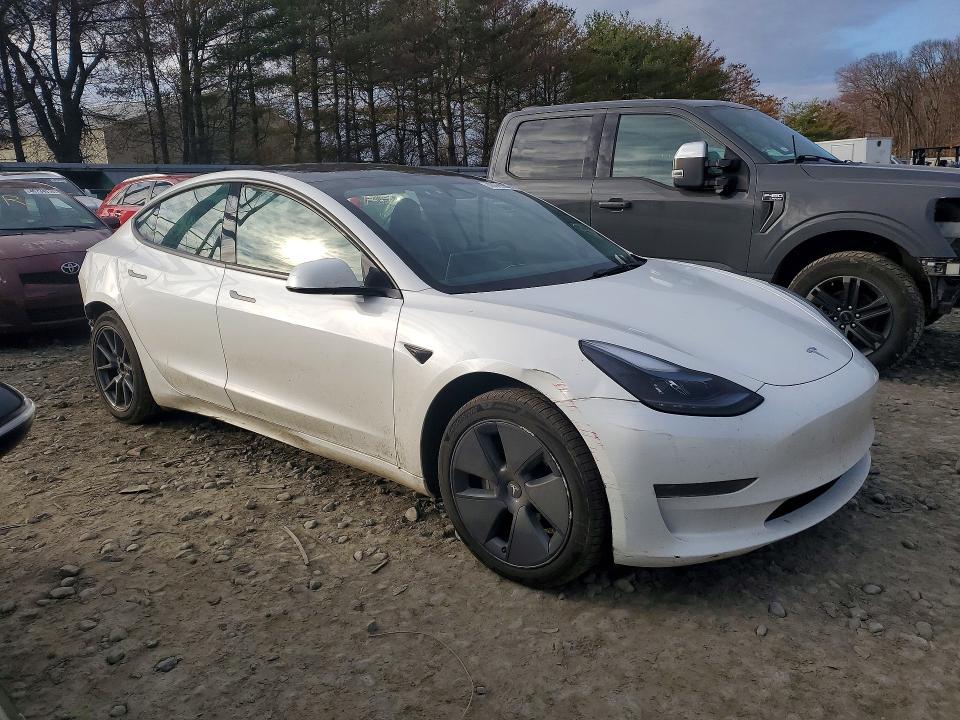 2023 Tesla Model 3 მანქანა იყიდება აუქციონზე, vin: 5YJ3E1EA1PF555184, აუქციონის ნომერი: 46669266