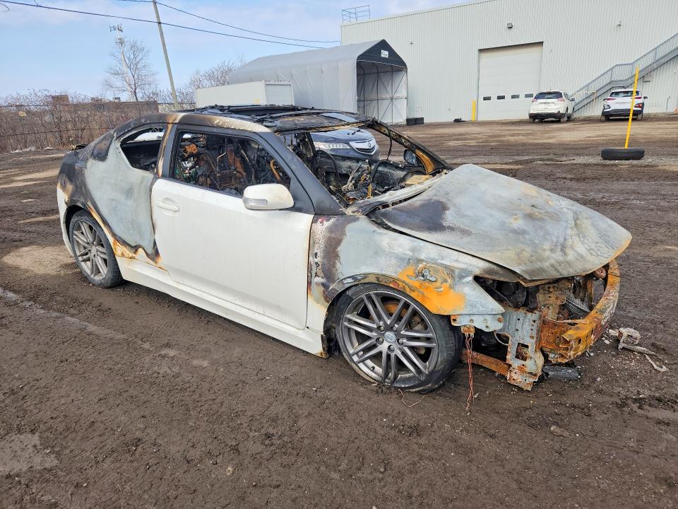 45574476 :رقم المزاد ، JTKJF5C78B3010049 vin ، 2011 Scion Tc مزاد بيع