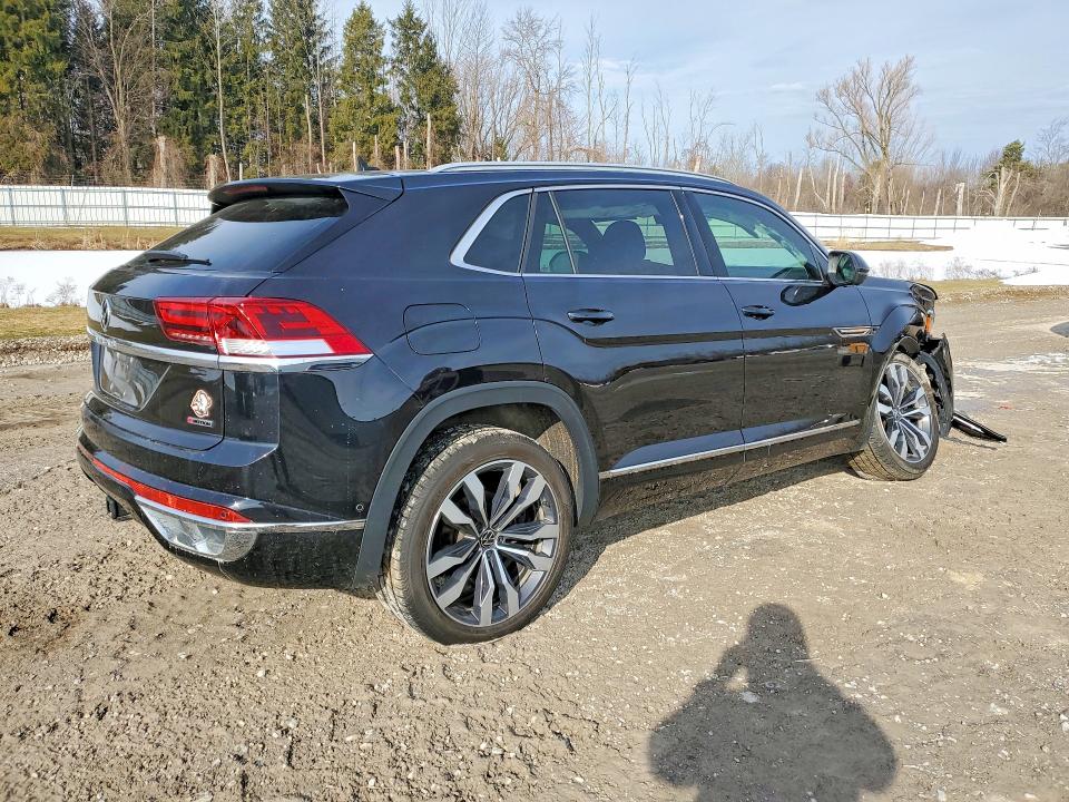 2022 Volkswagen Atlas Cross Sport მანქანა იყიდება აუქციონზე, vin: 1V2FE2CA5NC215809, აუქციონის ნომერი: 79398165
